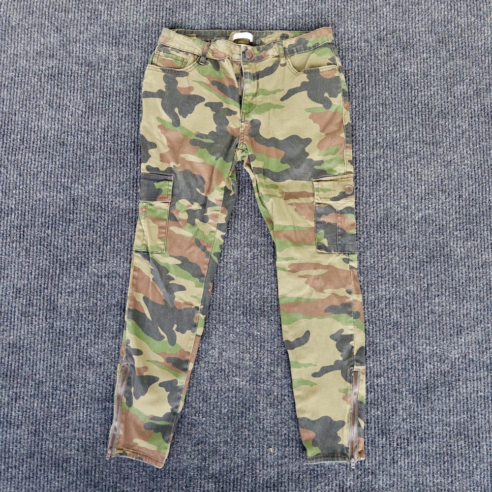 Forever 21 Camo Cargo Pants Women's Size 28 Skinny Ankle Zip Stretch Y2K Snap